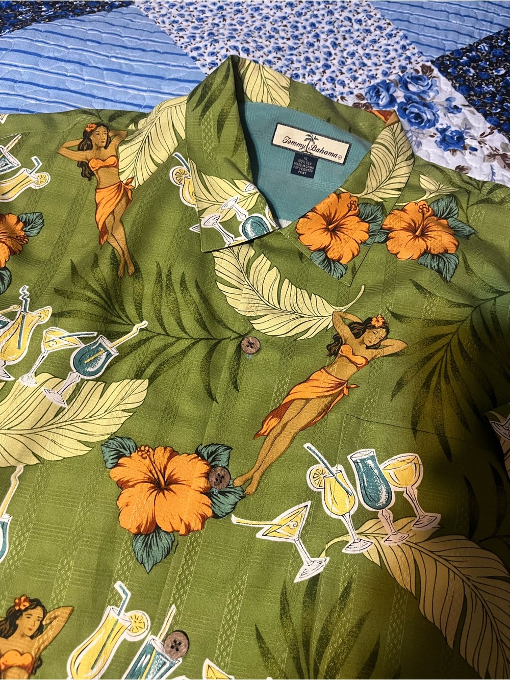 Tommy Bahama Olive Green Tropical Print Short Sleeve Button-Down Shirt